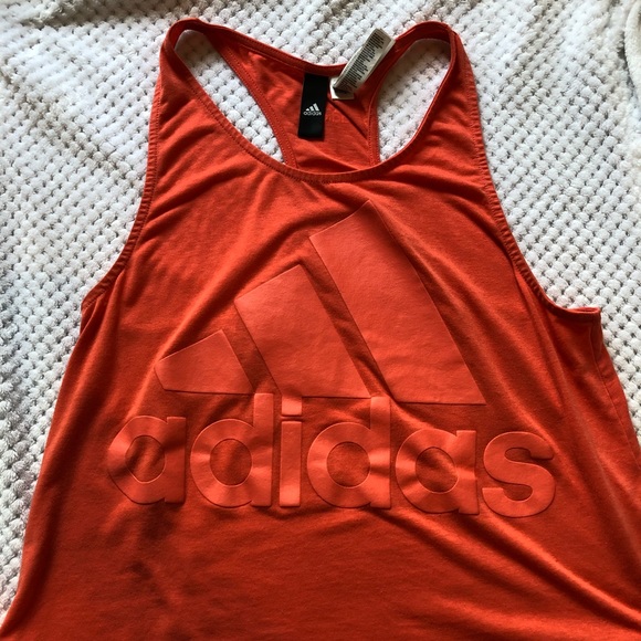 Cropped Adidas tank size L racerback - Picture 1 of 4